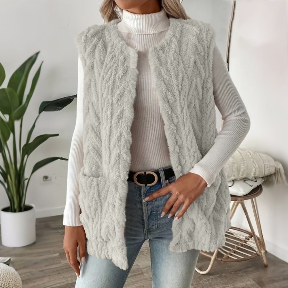 MAURICES Women's Beige Faux Fur Sweater Vest Size M